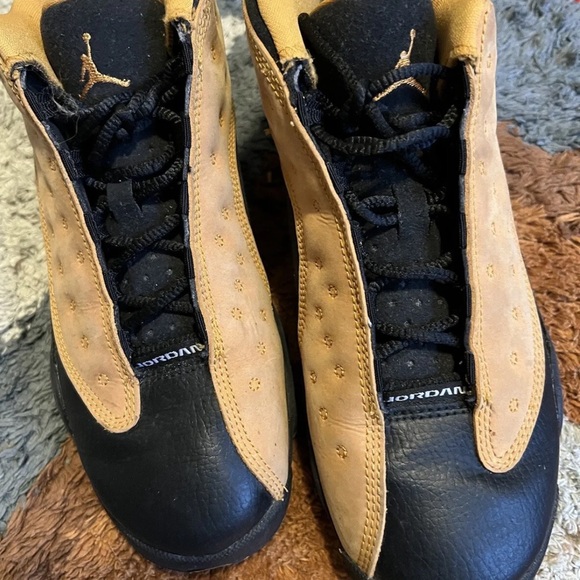 Only worn them 5 times. NO CREASES, SCUFFS, DAMAGE TO THE SHOES or ORIGINAL BOX. - Picture 2 of 5